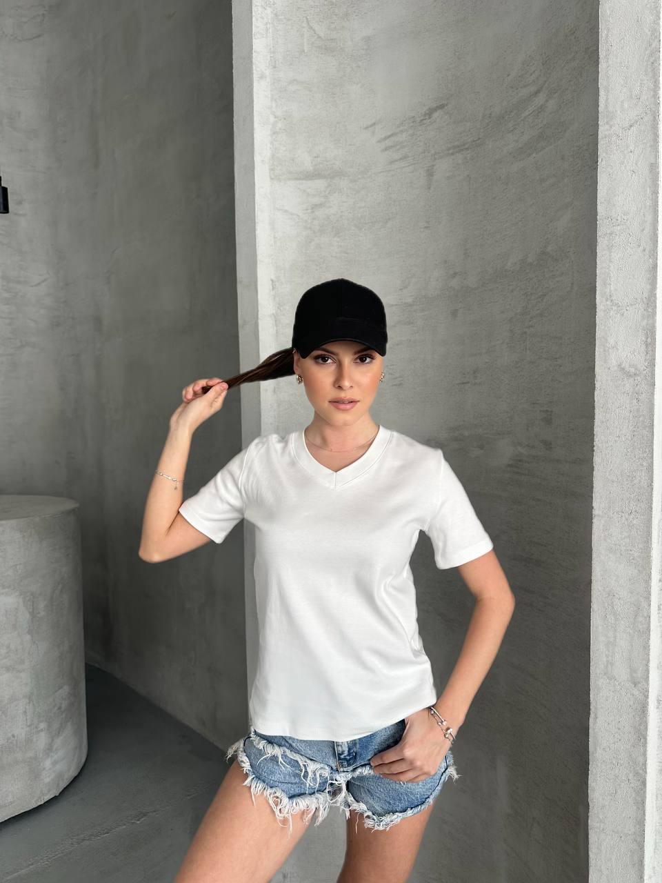 MASSIMO DUTTI V YAKA BASİC T-SHIRT