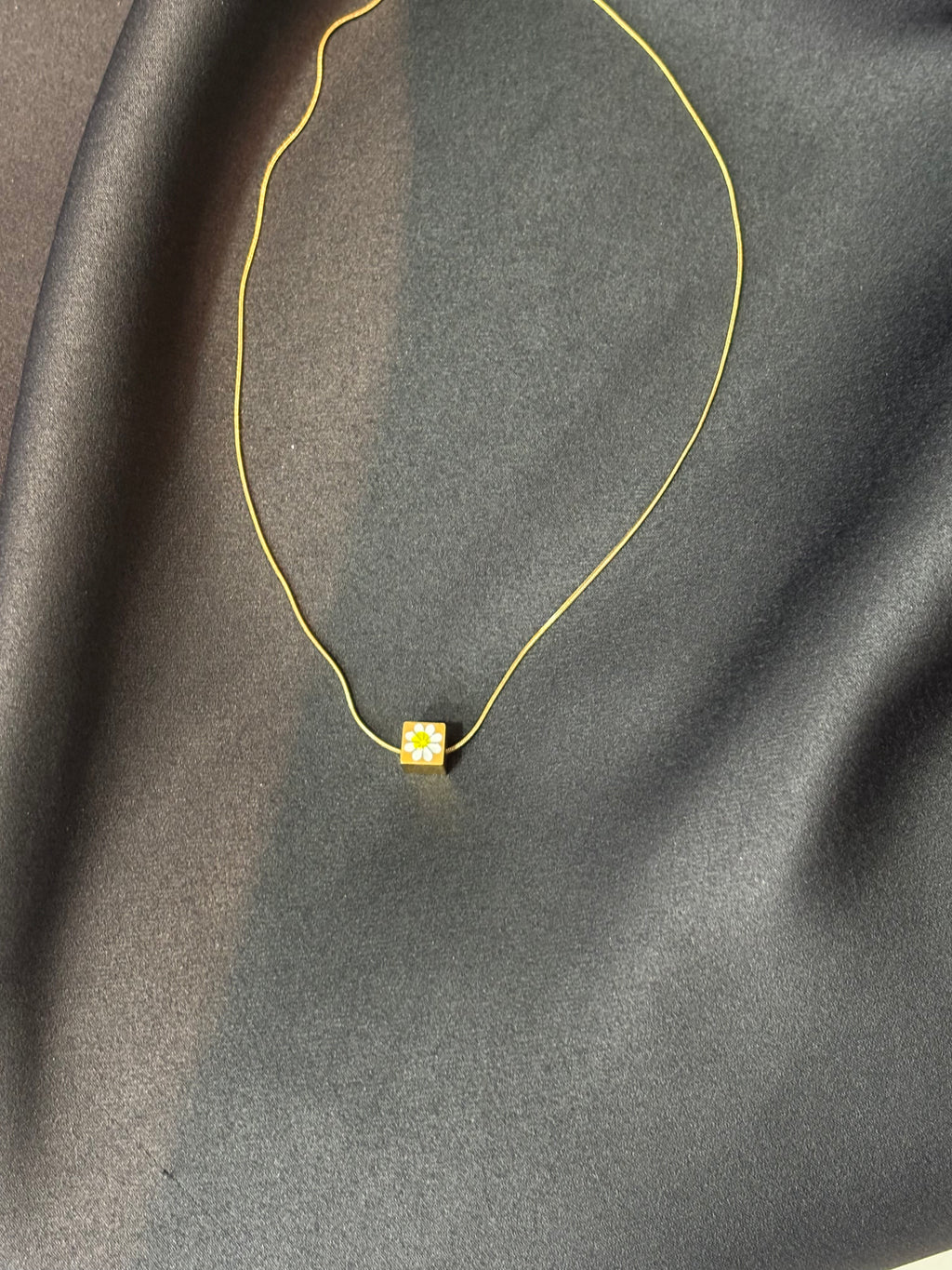 PAPATYALI KARE KOLYE