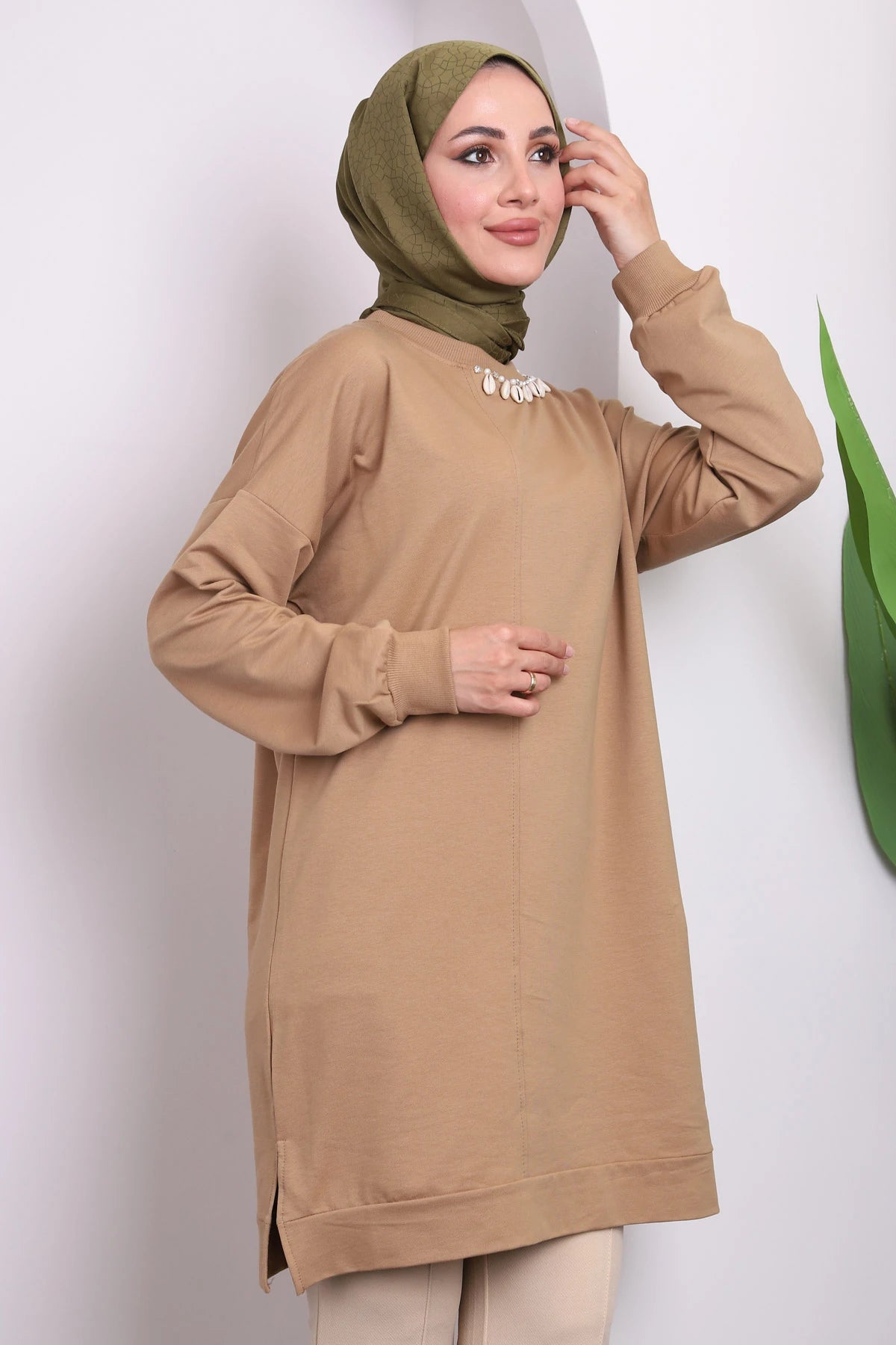 BİSİKLET YAKA TAŞLI İKİ İPLİK TUNİK