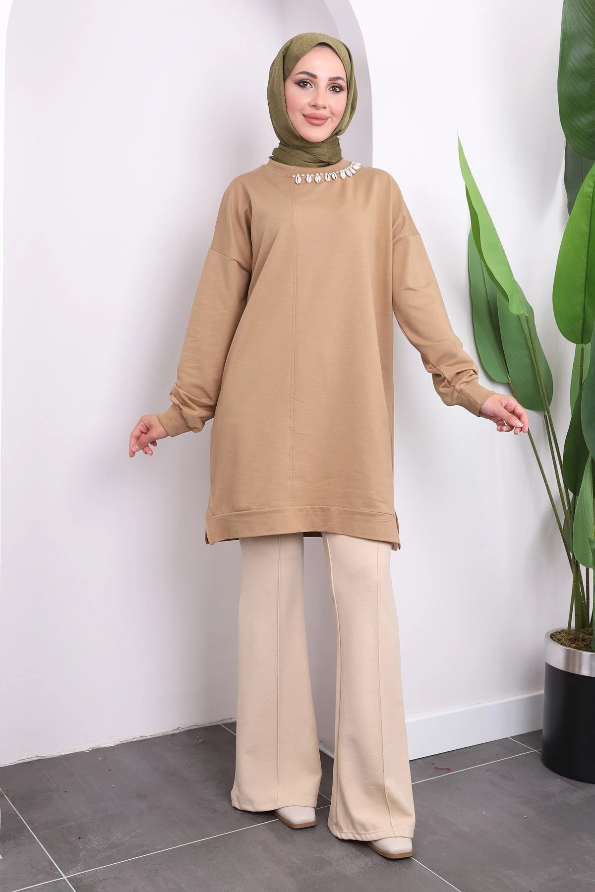 BİSİKLET YAKA TAŞLI İKİ İPLİK TUNİK