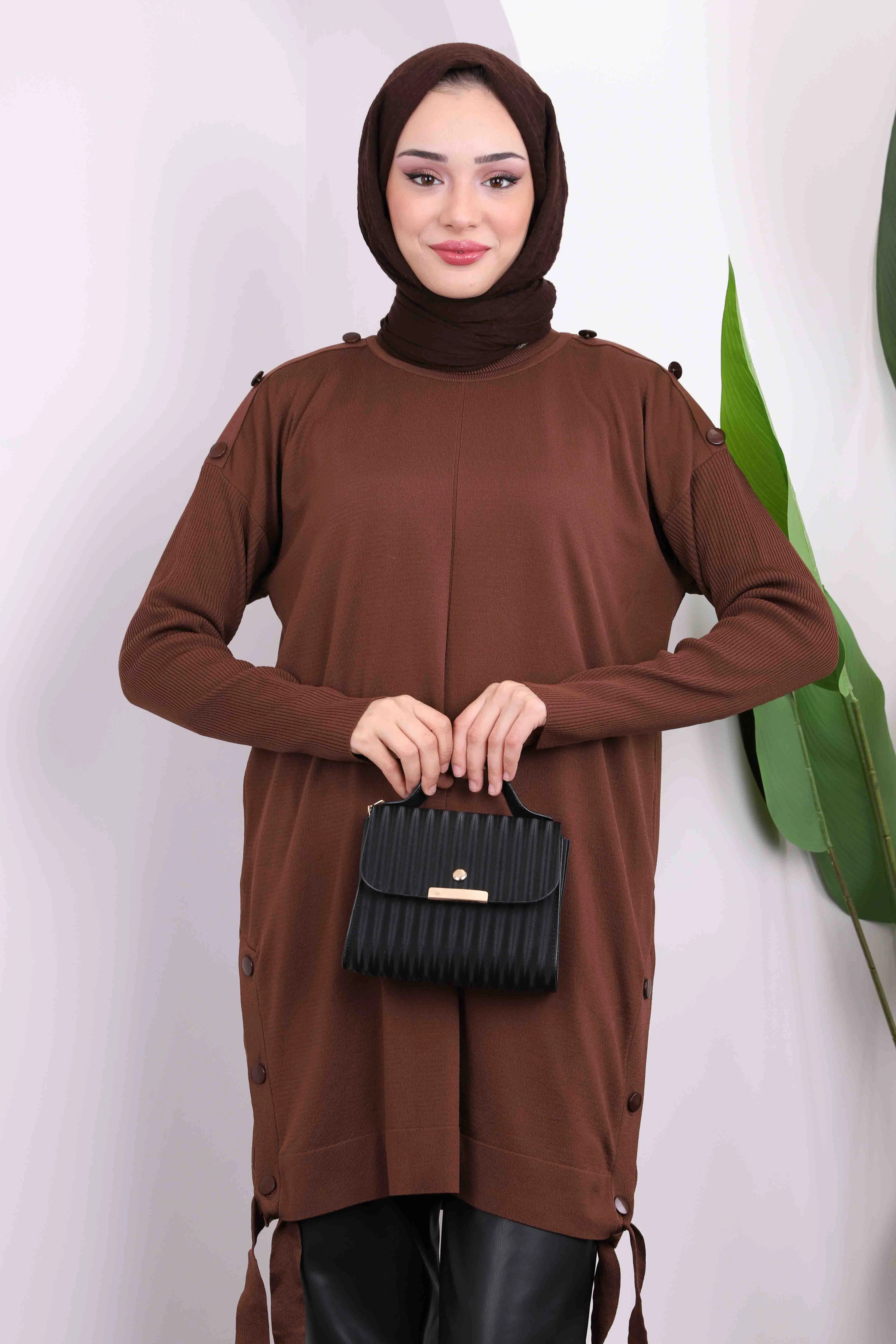 DÜĞME DETAYLI SOĞUK İPLİK TRİKO TUNİK