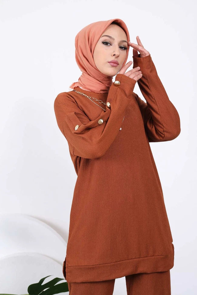 KOLYELİ KOLLARI DÜĞMELİ TUNİK PANTOLON TAKIM